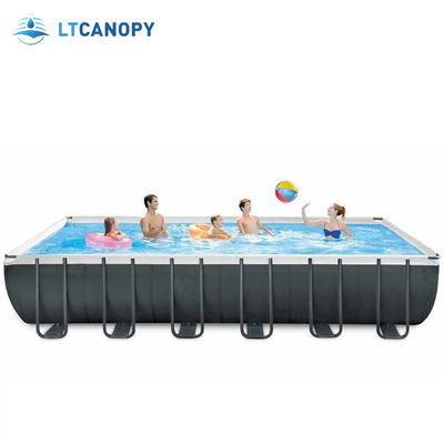 Une piscine pliable en plastique en PVC