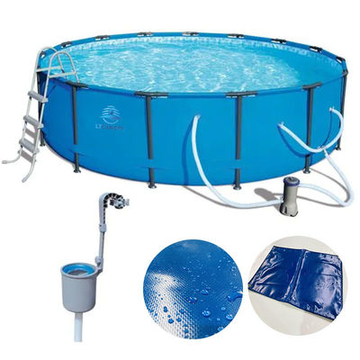 Une piscine pliable en plastique en PVC